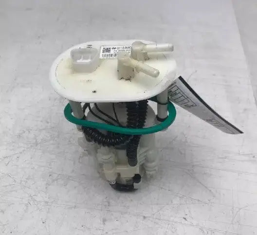 Fuel Pump Assembly Tank Mounted Sedan 3.8L Gdi Fits 2012-2014 Hyundai GENESIS WARRANTY - Used OEM Auto Part