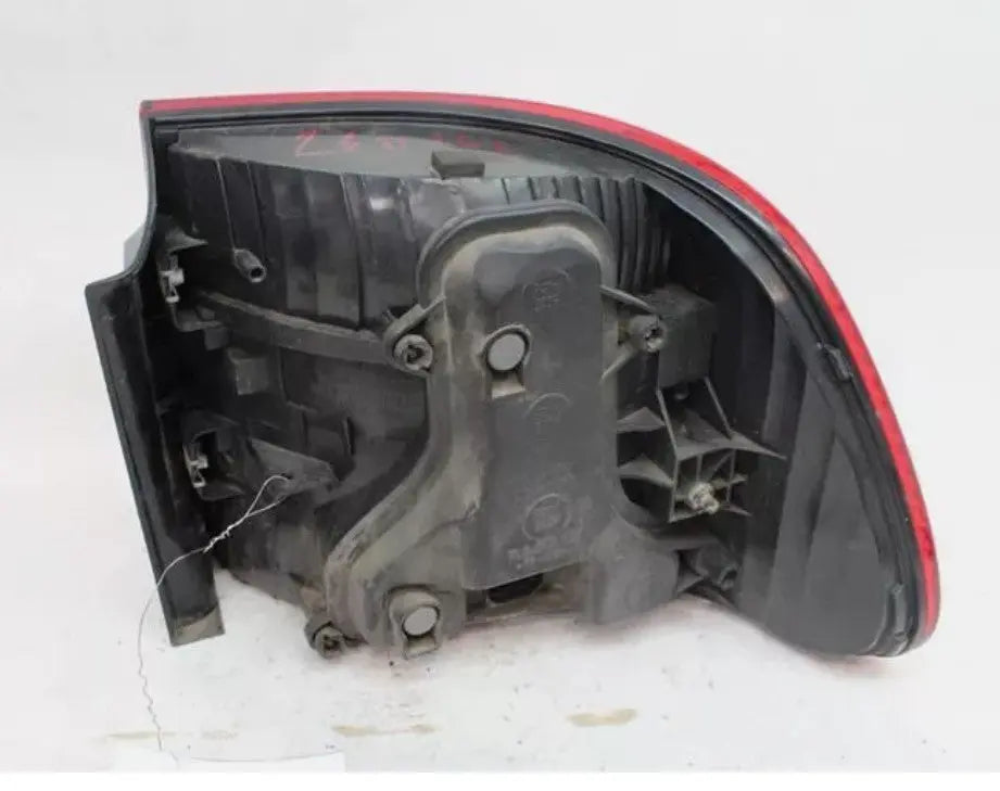 LEFT LH TAIL LIGHT LAMP ASSEMBLY Porsche Cayenne 2003-2006 - Used OEM Auto Part - Photo 3