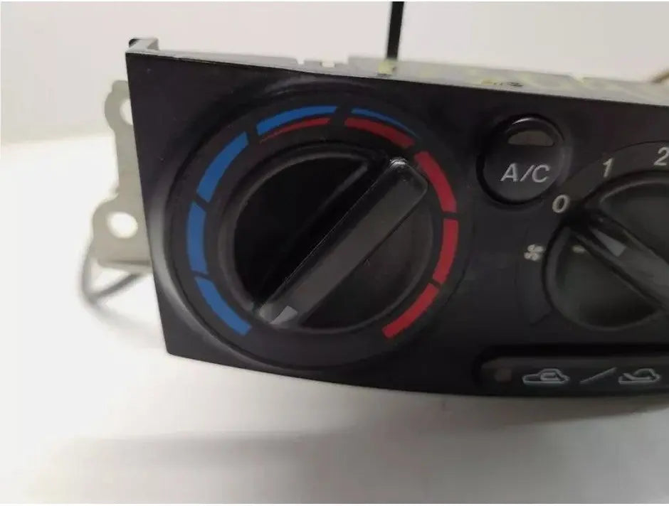 Temperature Climate AC Heater Control Mazda MPV 2000-2004 WARRANTY - Used OEM Auto Part - Photo 2