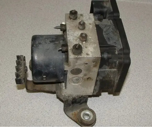 2007 Toyota Tundra ABS Anti-Lock Brake Pump Assembly 89541-0C180 Module - Used OEM Auto Part - Photo 2