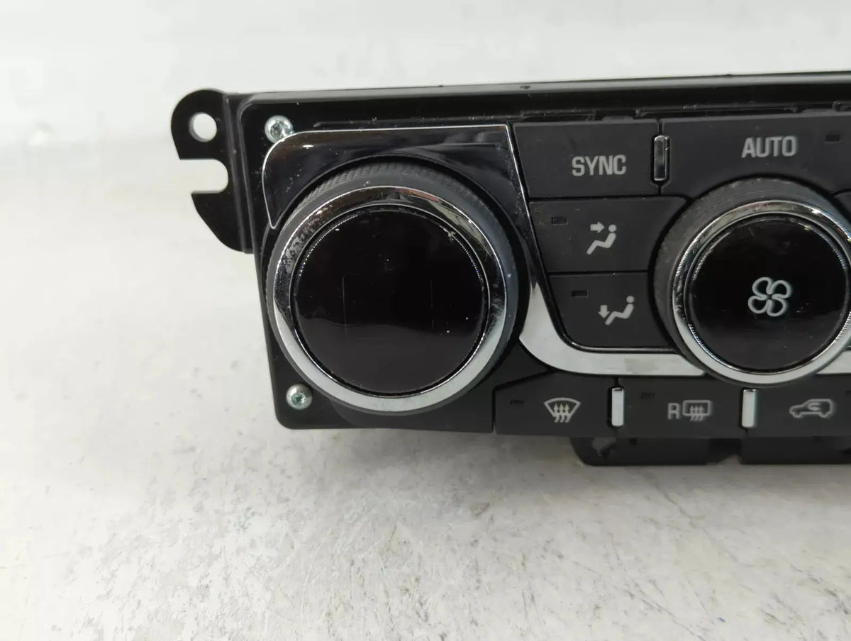 2007 - 2016 GMC Acadia Rear AC Temperature Climate Control OEM WARRANTY - Used