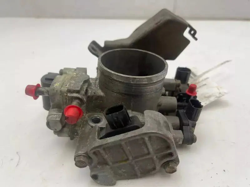 Throttle Body Throttle Valve Assembly Fits 2002-2004 Honda CR-V WARRANTY - Used OEM Auto Part