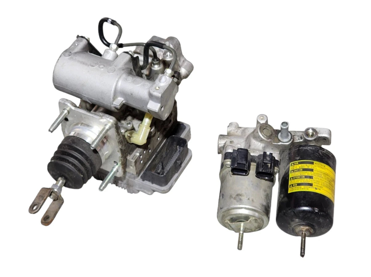 10-15 Toyota Prius Anti-Lock Brake ABS Pump Actuator Assembly with Booster Set - Used OEM Auto Part