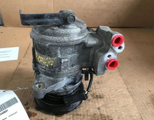 2000-2002 Jeep Wrangler Air Conditioner A/C Compressor Assembly 4.0L OEM