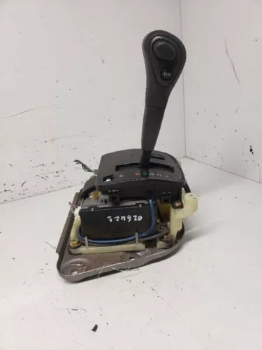 2003 Toyota Highlander Automatic Trans Floor Gear Shift Shifter Assembly OEM - Used