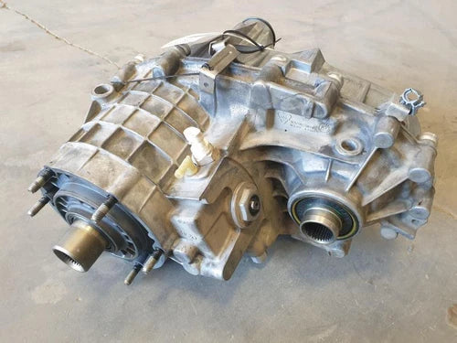 2005-2007 GMC Truck Sierra 2500 Transfer Case Assembly OEM - Used
