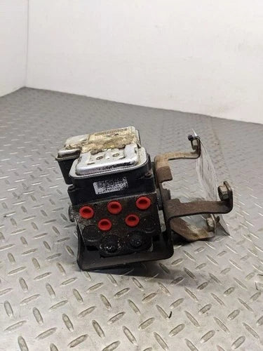 2003-2005 Chevrolet Silverado 2500 ABS Anti lock Brake pump Assembly OEM - Used