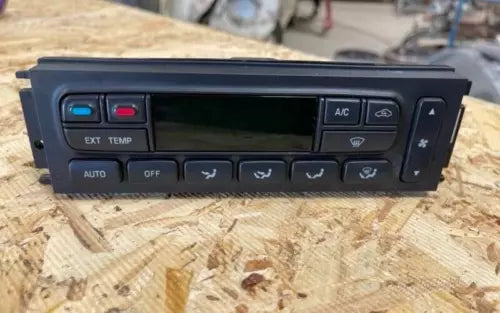 2005-2007 Ford F250 Super Duty AT A/C Heater Temperature Climate Control Oem - Used