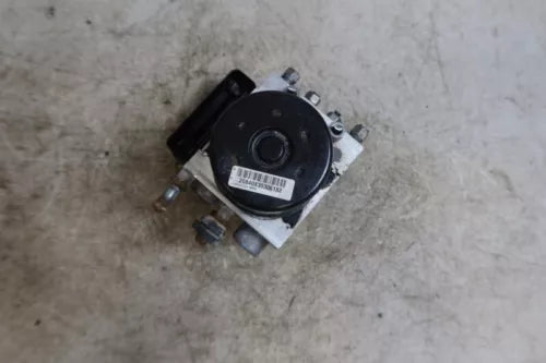2015 2016 2017 2018 Jeep Wrangler ABS Anti Lock Brake Pump Assembly OEM - Used