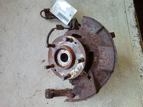 2005-2009 Hyundai Tucson Driver Left Front Spindle Knuckle OEM - Used