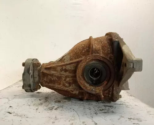 2005-2011 Chrysler 300 Charger Rear Differential Carrier Assembly 2.82 ratio - Used OEM Auto Part