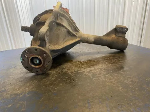 2002-2005 Dodge Ram 1500 Differential Carrier Front Axle 3.92 Ratio OEM - Used