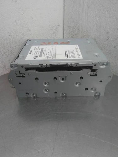 2017-2020 Nissan Pathfinder Receiver CD Player 28330-9PB0A With Warranty OEM - Used