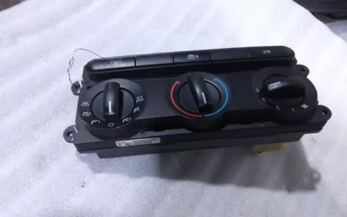 2005-2009 Ford Mustang A/C Heater Temp Climate Control W/O Heated Seat Oem - Used