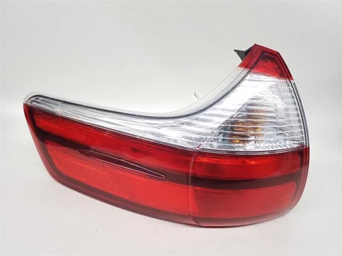 Toyota Sienna 2015-2019 Driver Left Side Tail Light OEM - Used