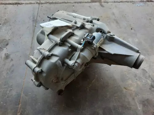 2015-2018 GMC Sierra Denali 1500 Transfer Case Assembly OEM - Used