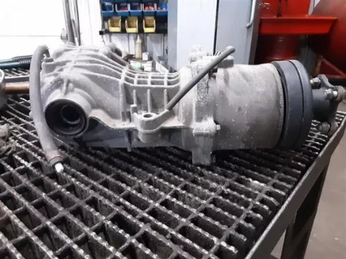 2014-2016 Infiniti QX60 Rear Axle Differential Carrier AWD 2.466 Ratio OEM - Used