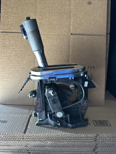 2004-2008 Ford F150 Truck AUTOMATIC Center FLOOR GEAR SHIFTER ASSEMBLY (204) - Used OEM Auto Part