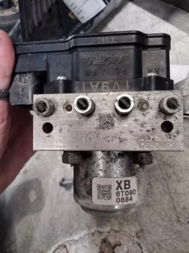 2016-2017 Acura ILX ABS Anti Lock Brake Pump Assembly With Warranty OEM - Used