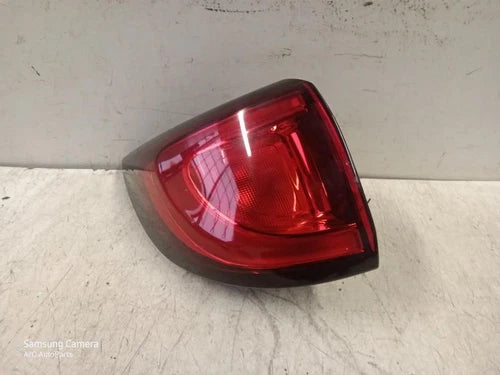 CHRYSLER PACIFICA 17-19 LH Tail Light LED Lamps Quarter Panel Mounted - Used OEM Auto Part