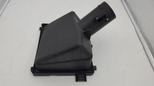 2005-2019 Nissan Frontier ,Pathfinder Air Cleaner 6 Cylinder 4.0L OEM - Used