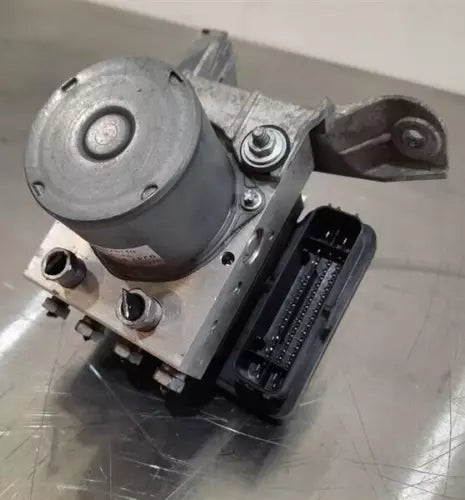 2017 Chevrolet Chevy Camaro Anti Lock Brake ABS Pump Assembly OEM - Used