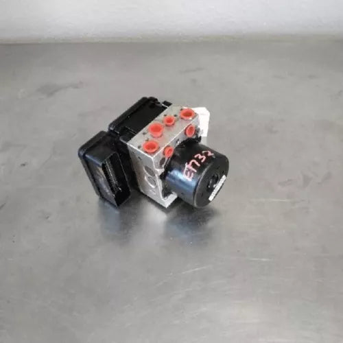 2014 Chrysler 300 3.6L ABS Pump Anti-Lock Brake Module Assembly OEM - Used