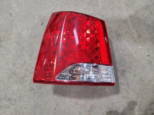 2011-2013 Kia Sorento Left Driver Side Tail Light Assembly quarter panel OEM
