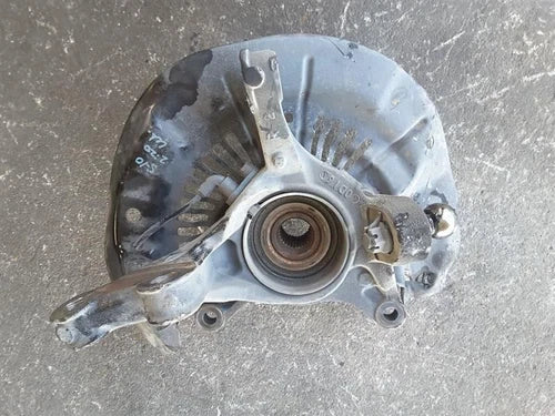 2009-2016 Toyota Venza Driver Right Front Spindle Knuckle OEM toyota