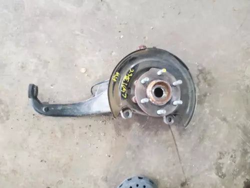 2005-2015 Nissan Xterra Passenger Right Front Spindle Knuckle OEM - Used