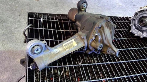 2005-2010 Jeep Grand Cherokee Front Axle Differential Carrier 3.73 Ratio - Used OEM Auto Part