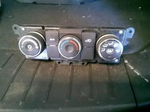 2013-2017 Chevrolet Traverse Front Manual AC Heater Temperature Control OEM - Used
