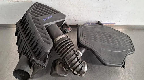 Air Cleaner/Air Filter Housing 2017-2020 GMC Acadia - Used OEM Auto Part