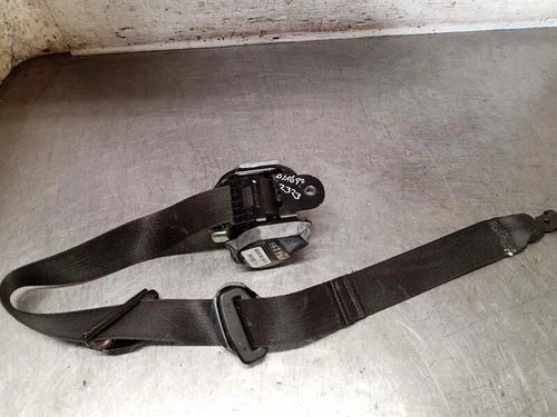 2015-2016 Chevy Cruze Front Right Passenger Seat Belt Retractor Black OEM - Used