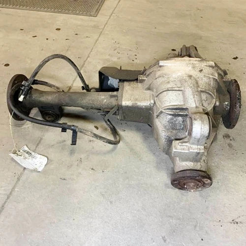 1999-2002 Ford Expedition Front Axle Differential Carrier 3.55 Ratio - Used OEM Auto Part