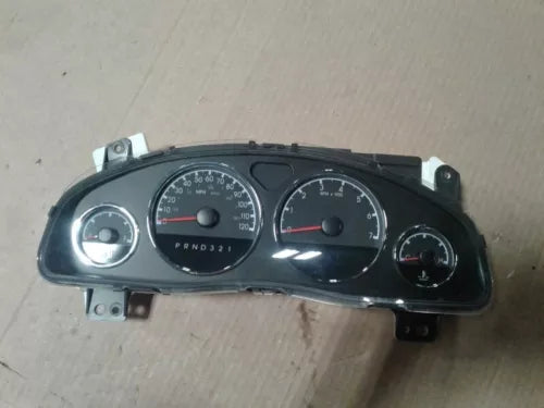 2008-2009 Chevrolet Chevy Uplander Speedometer Cluster MPH Opt (UH8) OEM - Used