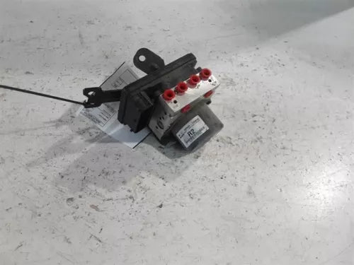 2014-2015 Hyundai Tucsonn ABS Pump Assembly in Warranty OEM - Used
