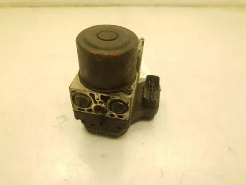 2005 Toyota Highlander ABS Anti-Lock Brake Pump Assembly FWD with Warranty OEM - Used