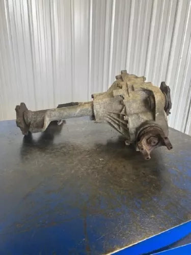 1999-2007 GMC Silverado 1500 Front Axle Differential Carrier 3.73 Ratio OEM - Used