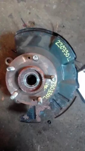 2012-2013 Kia Soul Front LH Driver Spindle Knuckle With Hubs OEM - Used