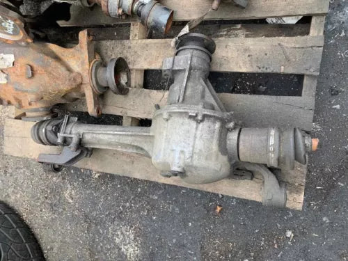 1999-2004 Chevy Tracker Front Differential Carrier Assembly AT 4.88 Ratio OEM - Used