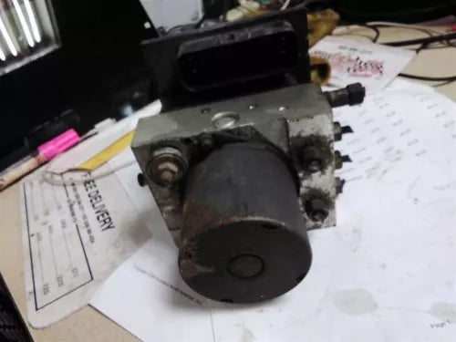 2007-2008 Chrysler Pacifica ABS Anti-Lock Brake Pump Assembly With Warranty OEM - Used