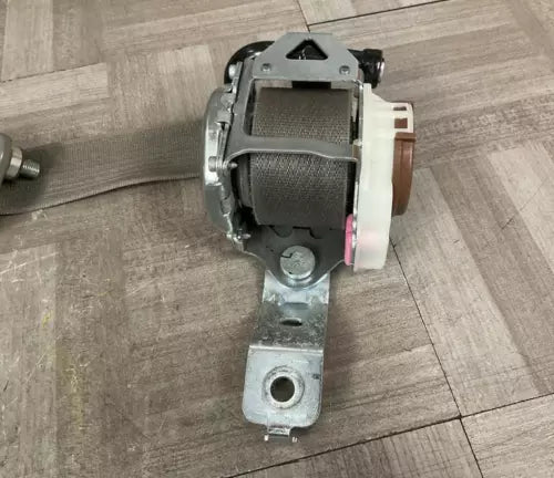 2016-2017 Ford F150 Left Driver Seat Belt Retractor Crew Cab Gray - Used OEM Auto Part