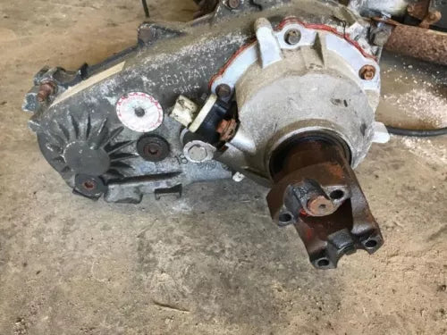 1997-2002 Jeep Wrangler 2.5L 4 Cylinder Manual Transfer Case Assembly OEM - Used