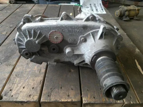 2002-2007 JEEP Liberty Transfer Case Assembly Model 231 with Warranty OEM - Used