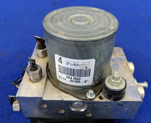 2015-2017 FORD EXPEDITION 4X4 ABS ANTI-LOCK BRAKE PUMP ASSEMBLY - Used OEM Auto Part