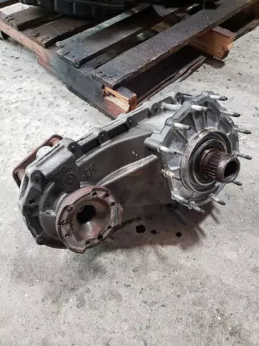 2005-2008 Jeep Grand Cherokee 3.7L Transfer Case Assembly NV140 AWD - Used OEM Auto Part