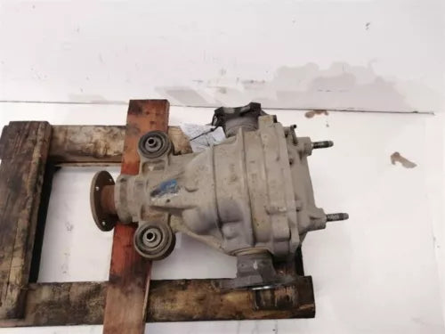 2004-2006 Infiniti QX56 Armada Rear Axle Differential Carrier Assembly 04-06 OEM - Used