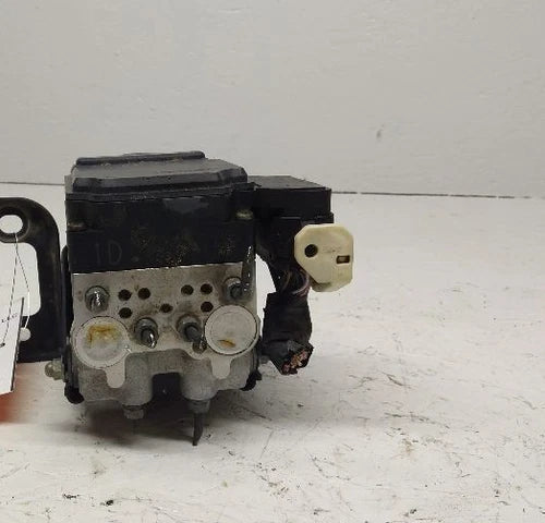 2001-2003 TOYOTA HIGHLANDER ABS ANTI-LOCK BRAKE PUMP ASSEMBLY WITH SKID CONTROL - Used OEM Auto Part