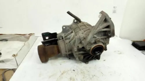 2005-2006 Chevrolet Chevy Equinox 3.4L Automatic Transfer Case AWD - Used OEM Auto Part